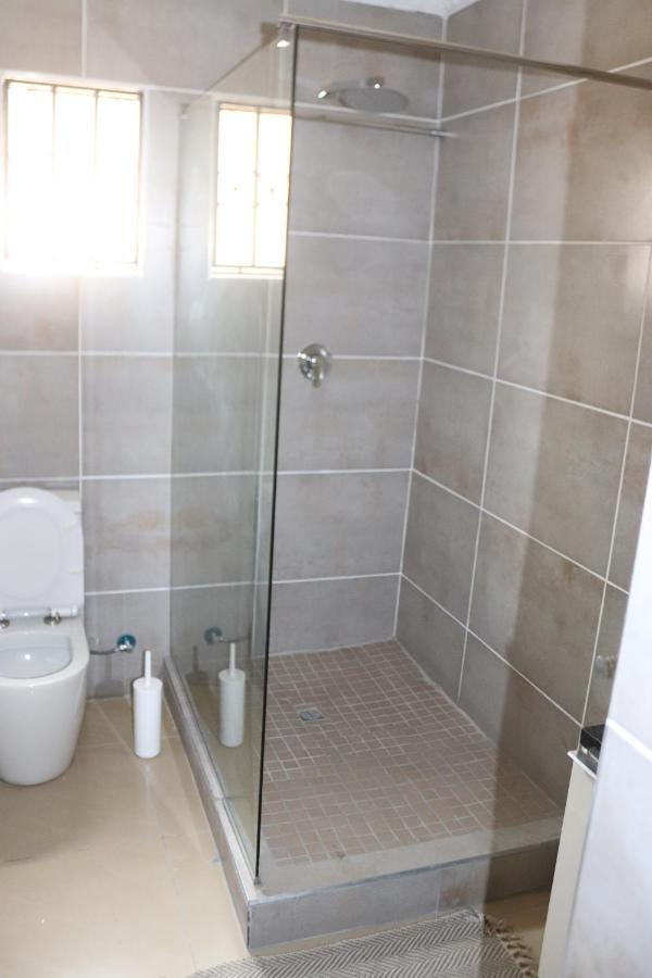 Tlelakufuma Guest House Johannesburg Buitenkant foto