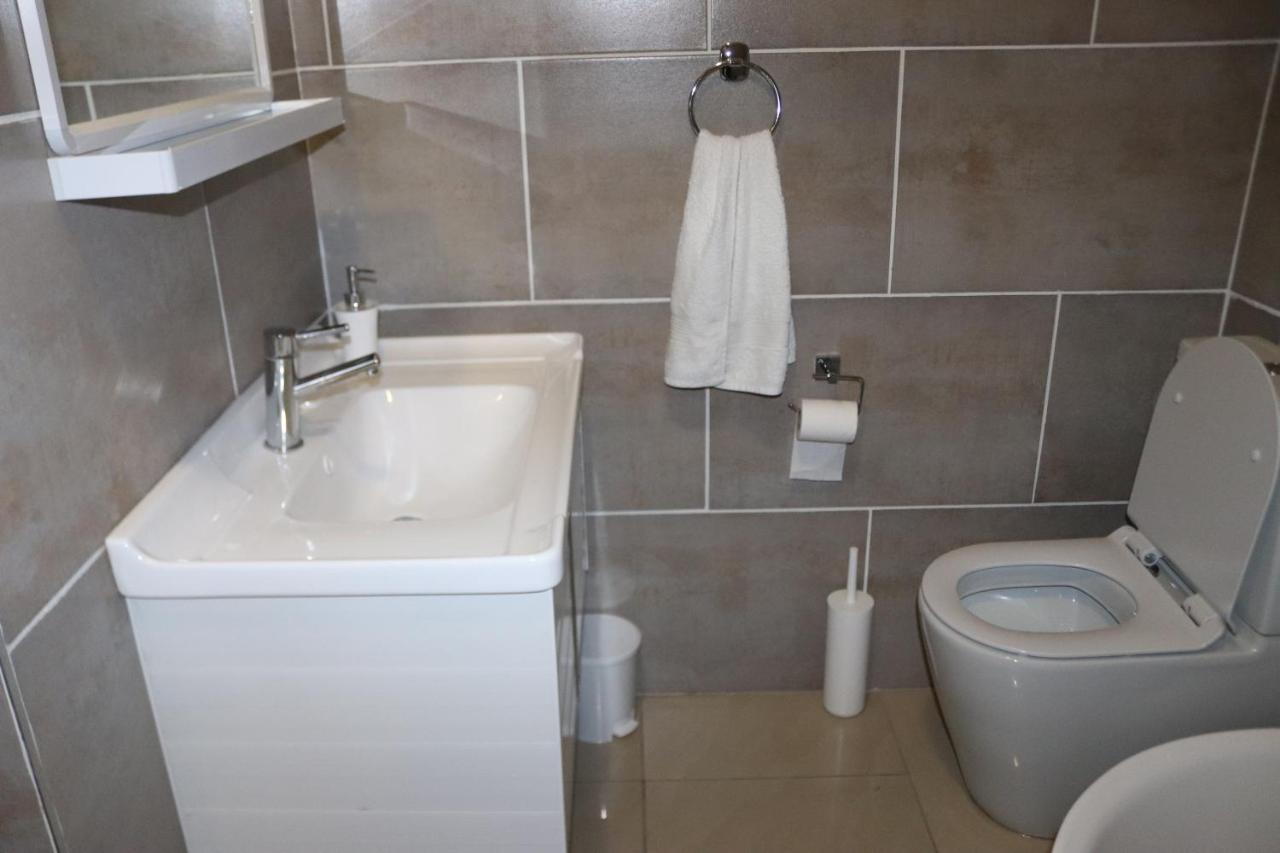 Tlelakufuma Guest House Johannesburg Buitenkant foto